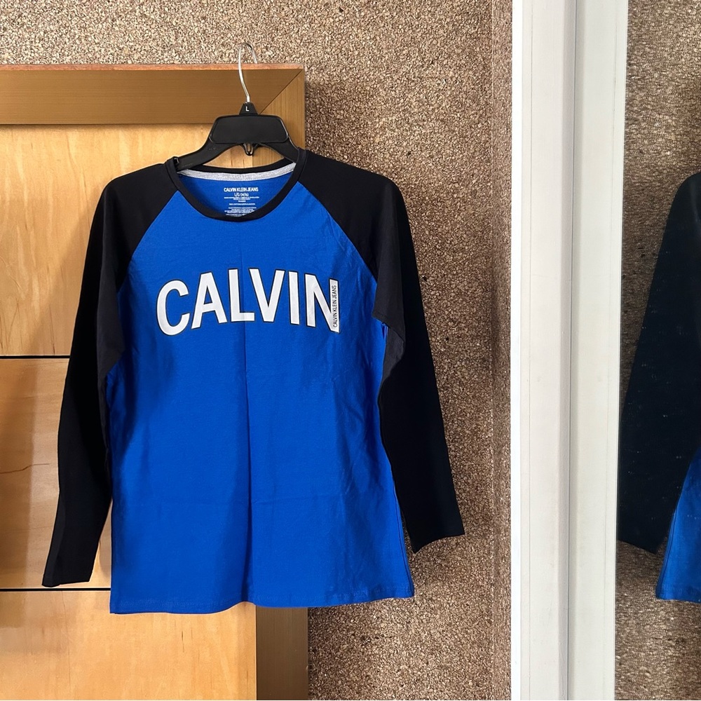 Calvin Klein Jeans Boys Colorblock Logo Graphic T-Shirt Blue Black Size L 14/16